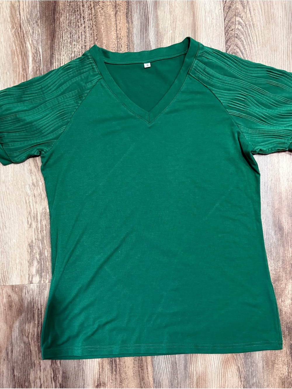 Women's Green V-Neck Short Sleeve Top